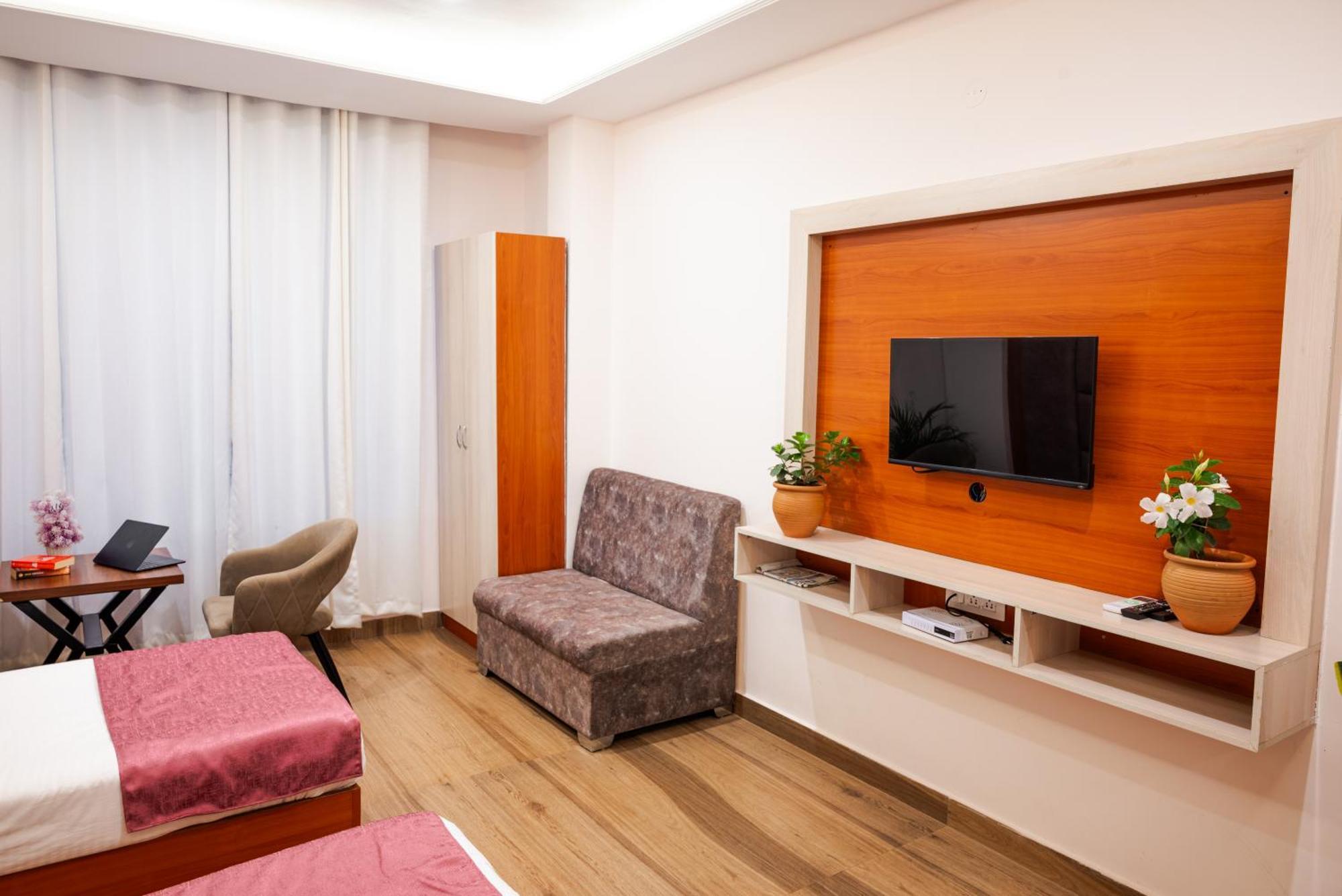 Hotel Sagar Residency - Best Mountain View Hotel In Palampur Bagian luar foto