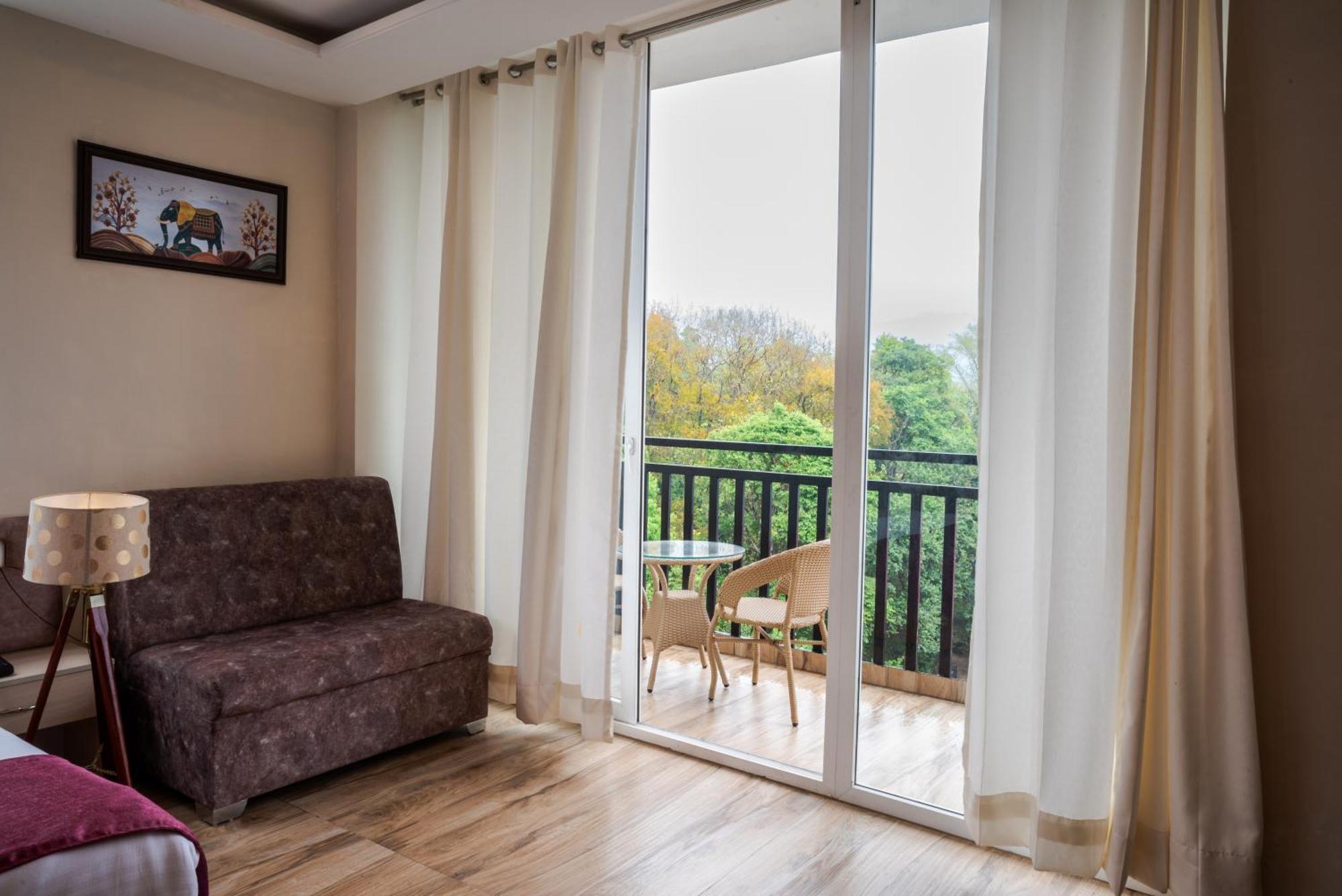 Hotel Sagar Residency - Best Mountain View Hotel In Palampur Bagian luar foto