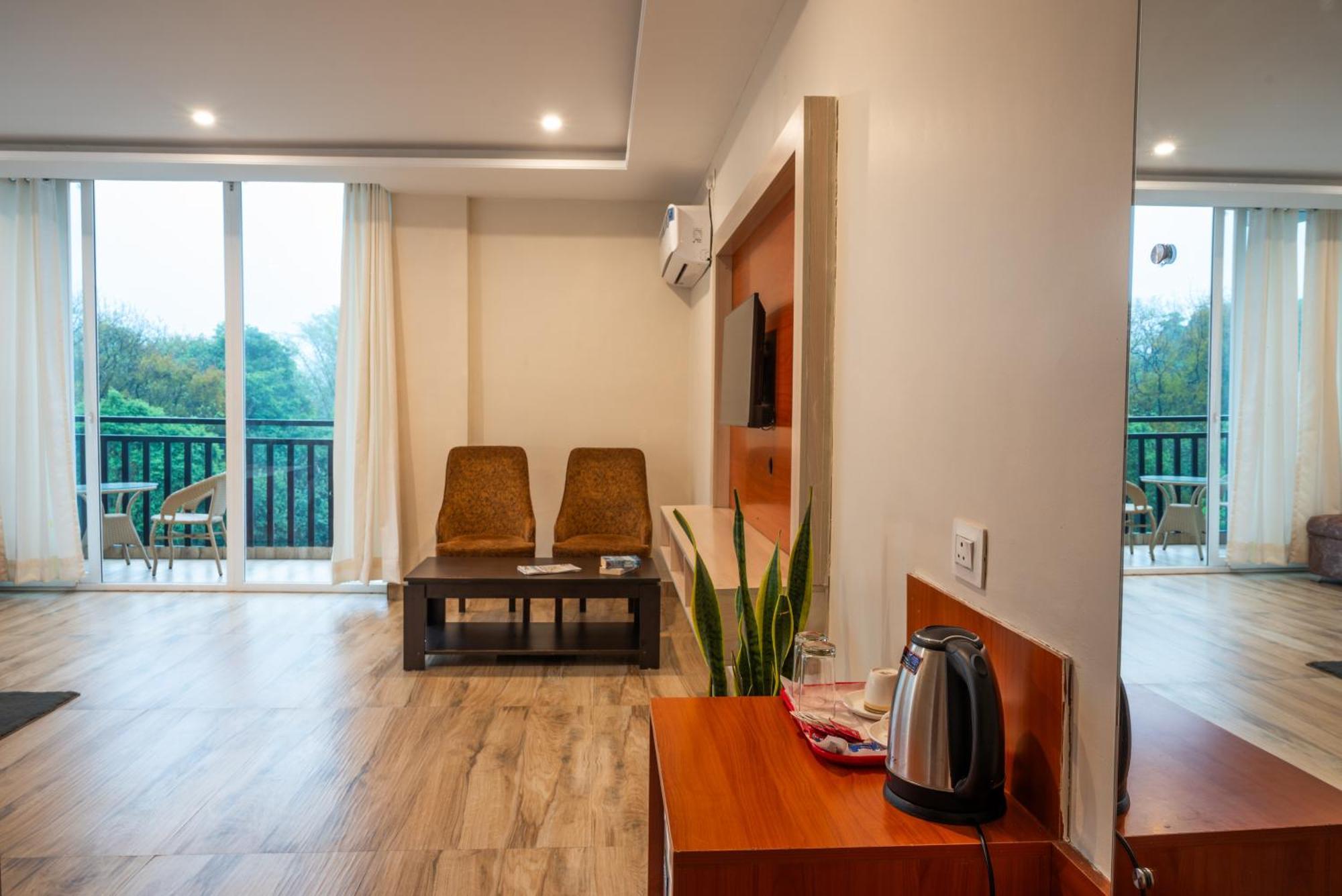 Hotel Sagar Residency - Best Mountain View Hotel In Palampur Bagian luar foto