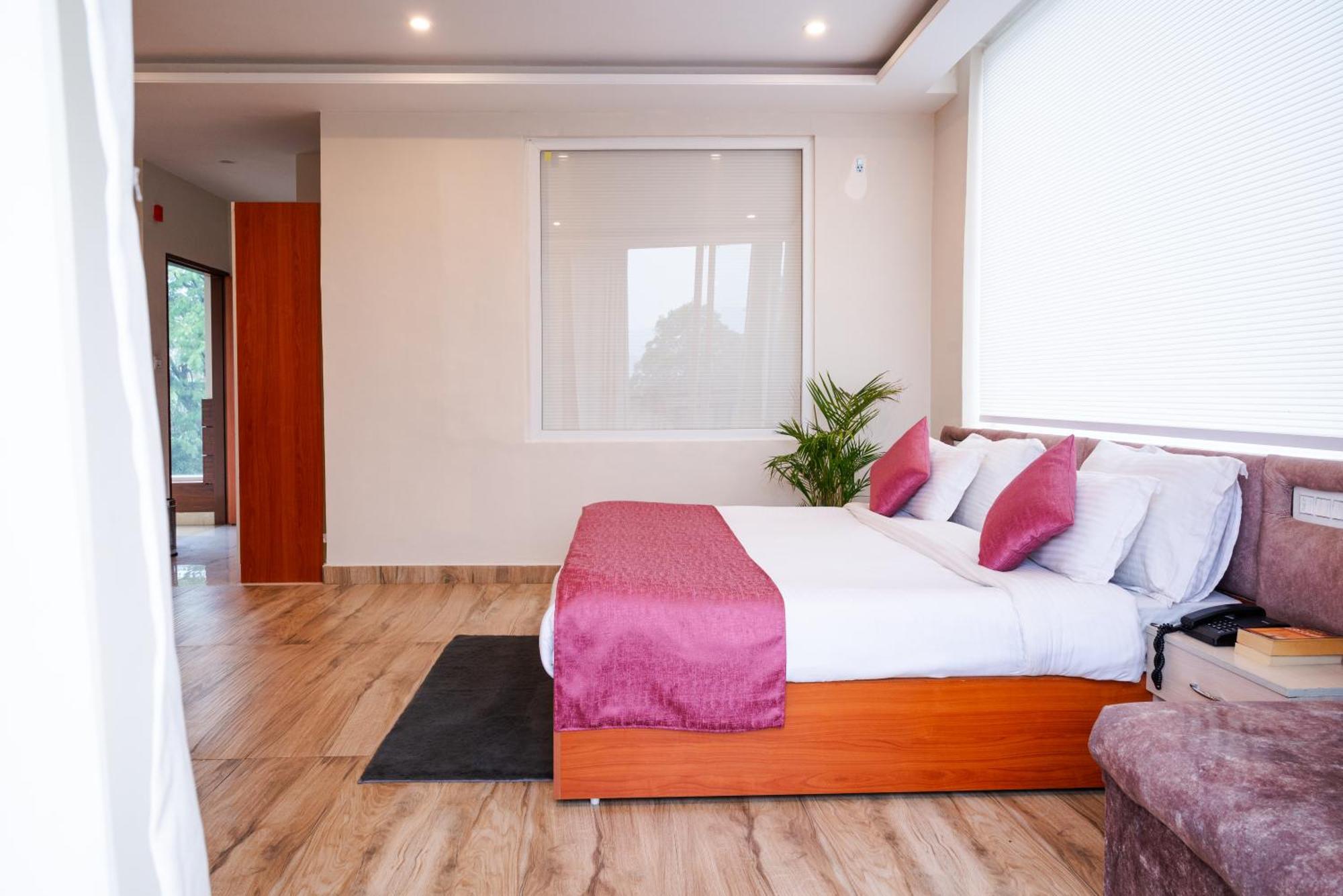 Hotel Sagar Residency - Best Mountain View Hotel In Palampur Bagian luar foto